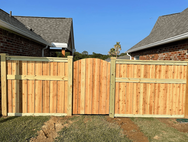 wooden fence installed in Baton Rouge