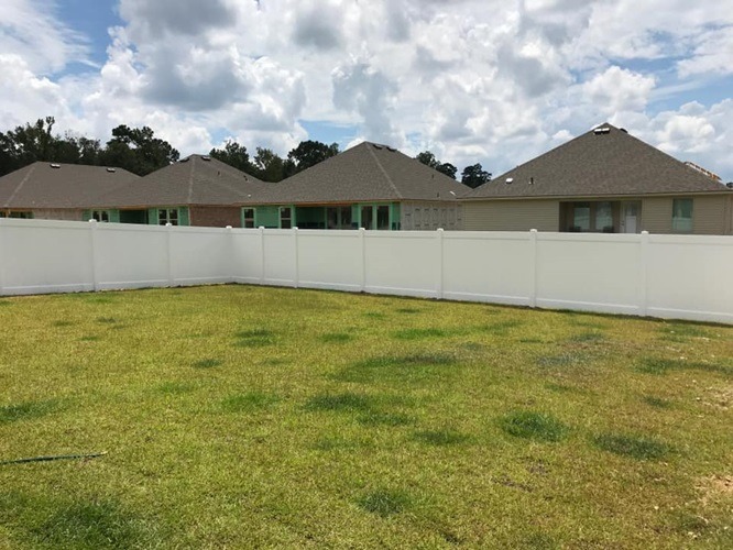 Baton Rouge LA vinyl fencing