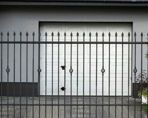 iron fence contractor in Gardere LA